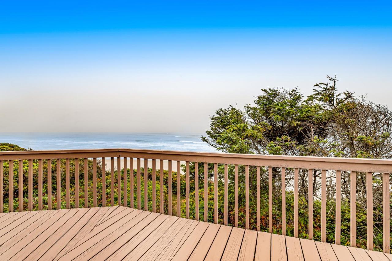 Waive Time Villa Lincoln City Exterior photo