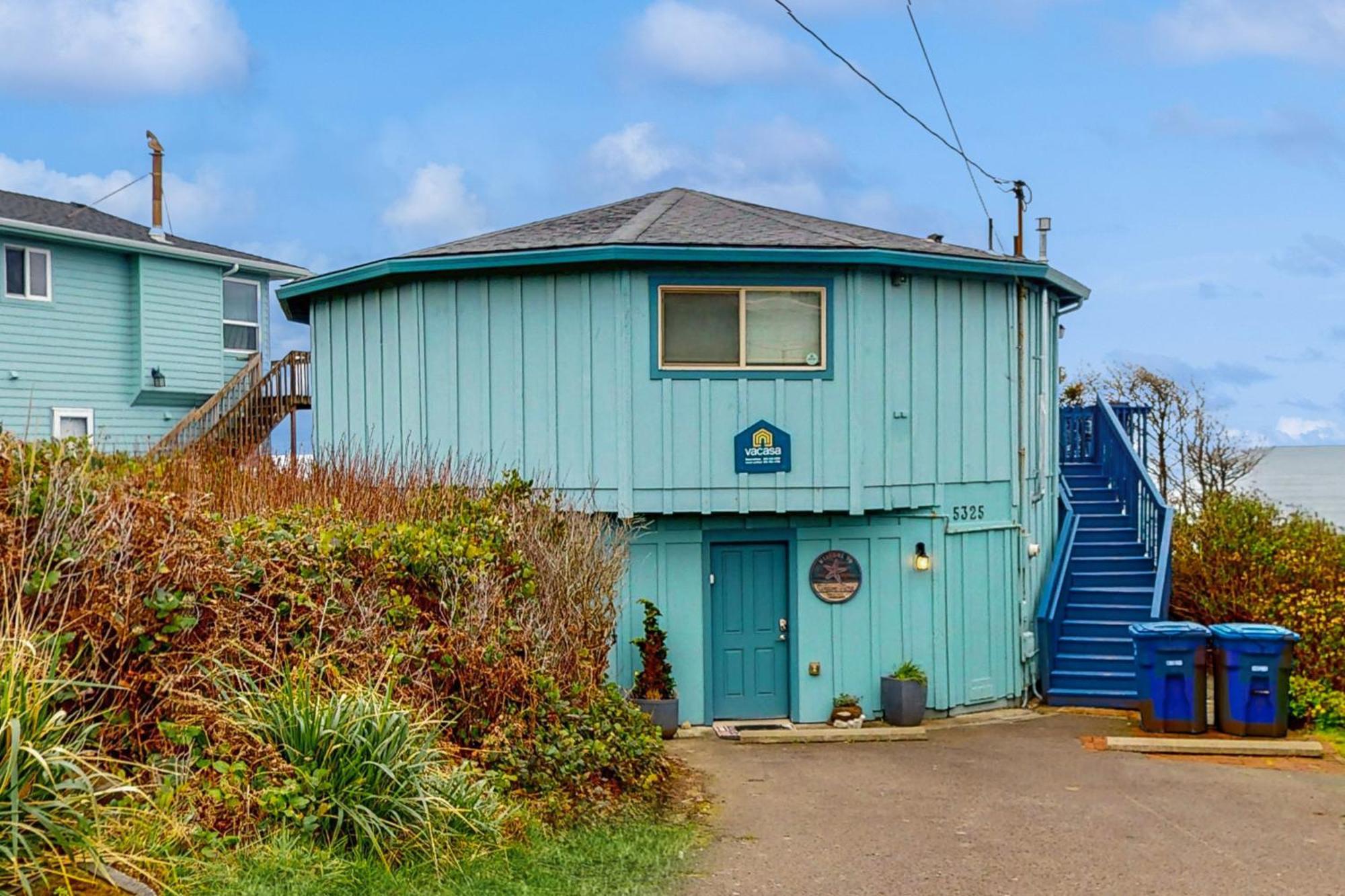 Waive Time Villa Lincoln City Exterior photo